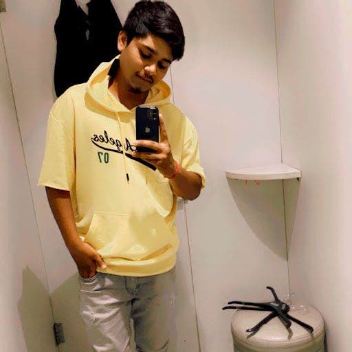 24 year old Male seeks a single or double room Main Photo