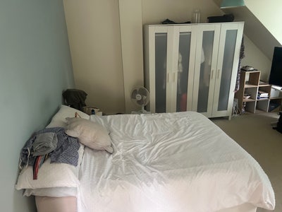 Double room in large 4 bed house Main Photo