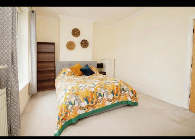 Replacement tenant needed for this stunning 3 bed Main Photo