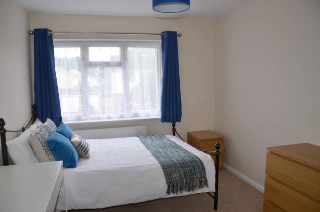 En Suite Room in Friendly House Share Nr Hospital Main Photo