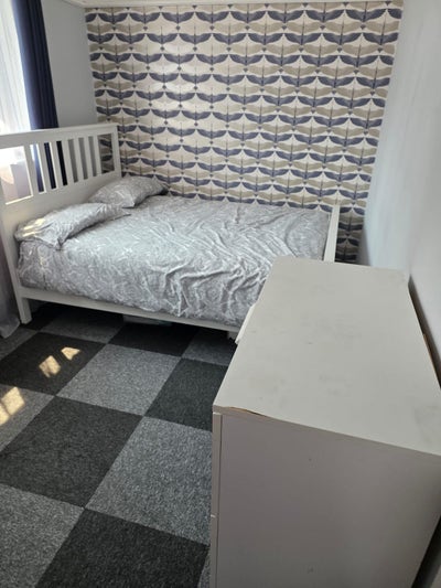 Low deposit Large double room Main Photo