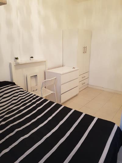 New Large Double Rooms, 8Mins to Aldgate St !!! Main Photo