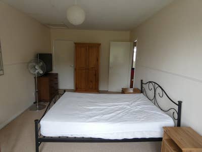 Large room in house north of Cambridge Main Photo
