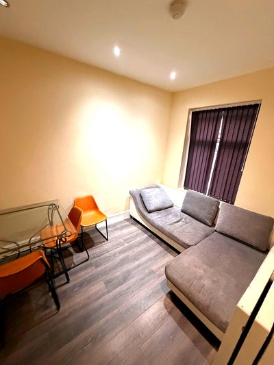 4 Bed 2 Wash Property Available at M14 Main Photo