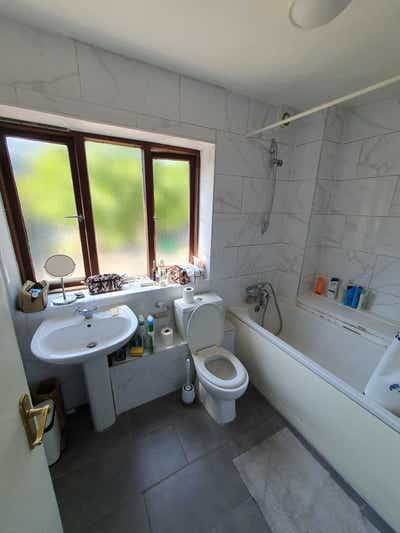 Double Rooms in a Friendly Flat by Granary Square  Main Photo