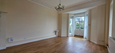 Central Room in the heart of Torquay. Main Photo