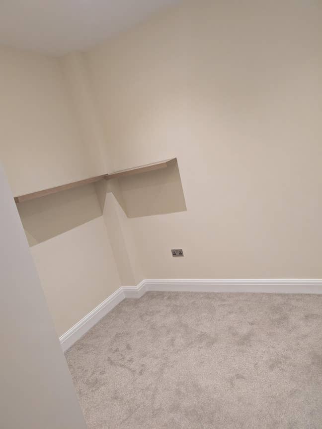 Spacious Double Room Available in a 2-Bed Flat –  Main Photo