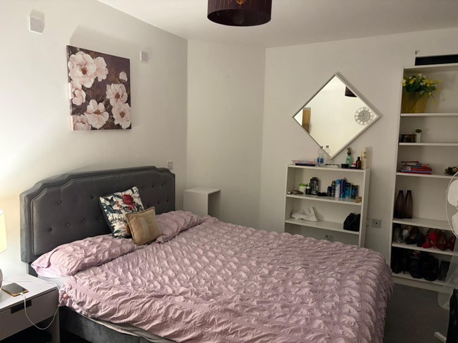 1 bed, living area and kitchen Main Photo
