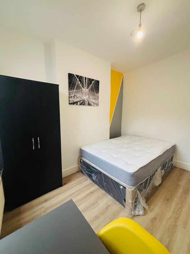 Tooting Broadway😊2-Rooms ready for Aug😊Act Fast! Main Photo