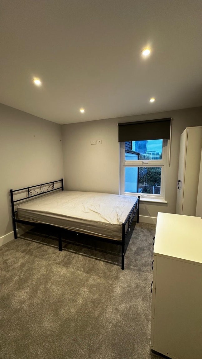 🏡 ✨ Double Room to Let in Kensal Green  Main Photo