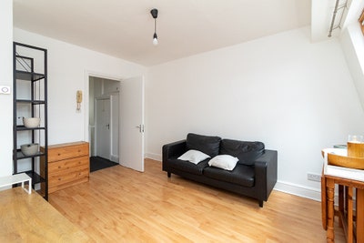 Spacious One Bedroom Flat in Notting Hill  Main Photo