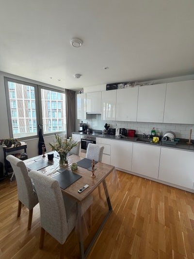 Spacious double bedroom in east village Stratford  Main Photo