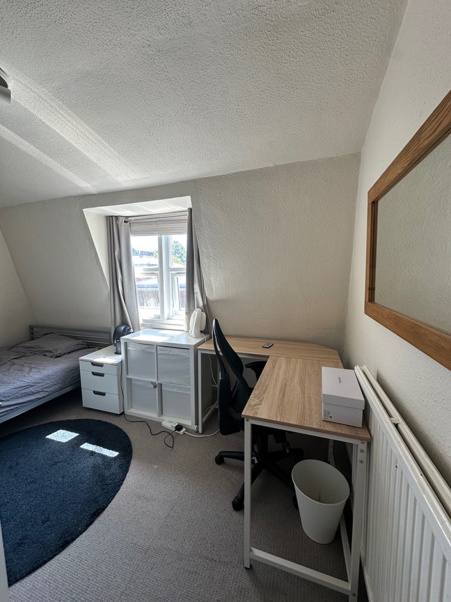 Furnished double room Main Photo