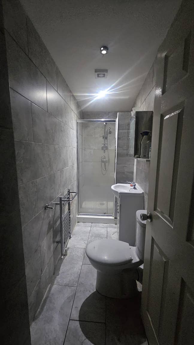 1 single room available immediately  Main Photo