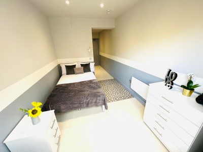 🛏️ En-Suite Room to Let in 📍Mitcham  Main Photo