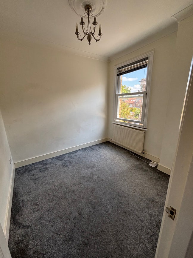 3 rooms in bright, spacious Dulwich flat share  Main Photo