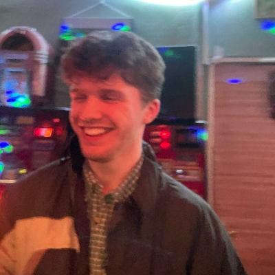 Young Professional looking for room! Main Photo