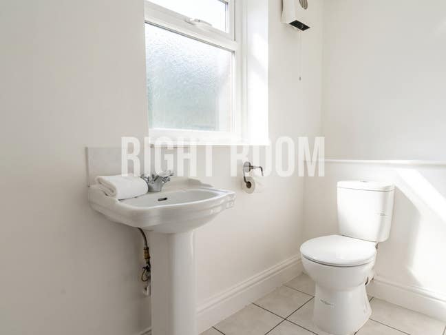 2-Bed Flat | Walk to Ocean Village | SO14 | &pound;1,100 Main Photo