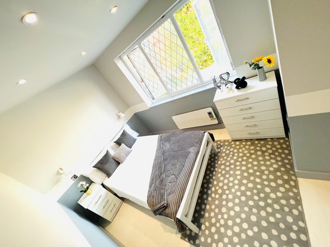 🛏️ En-Suite Room to Let in 📍Mitcham  Main Photo
