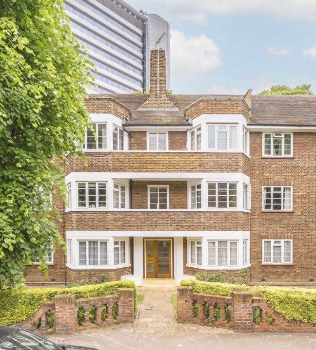 Double Room in Quiet Residential Flat - Chiswick Main Photo
