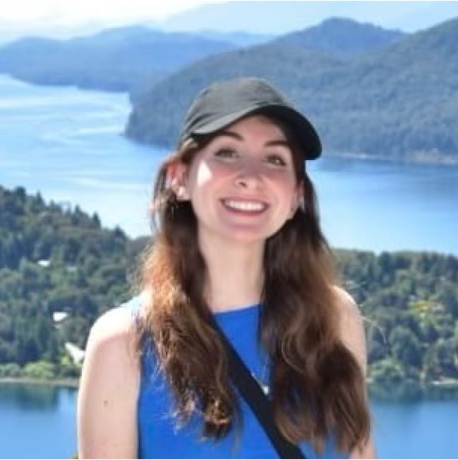 Hi! I’m Annie, 28, and I work in film and T... Main Photo