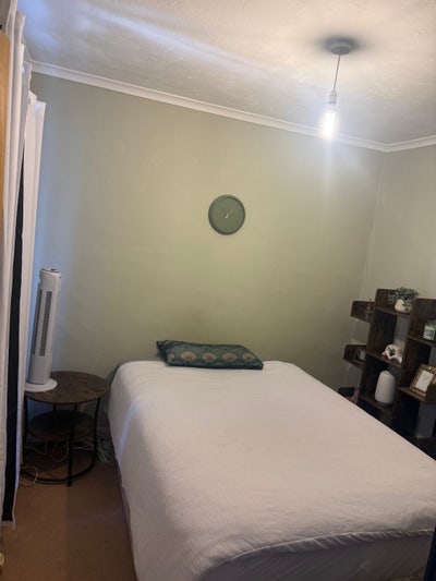     Double Room to Rent – Friendly House in Porth Main Photo