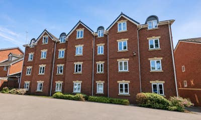 🏡 Modern 2-Bedroom Flat in Worsley 🏡 Main Photo