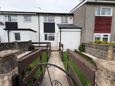 Spacious Double Room - Bills included  Main Photo