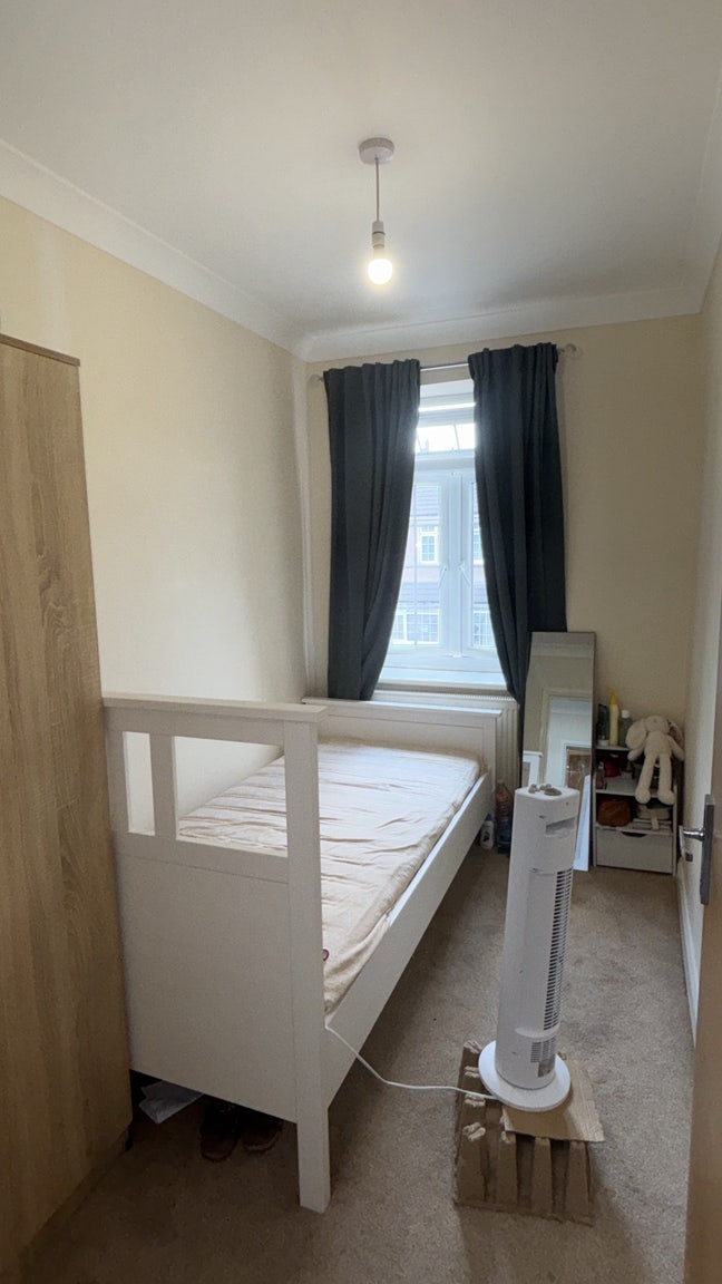 Box Room Available in Stanwell area  Main Photo