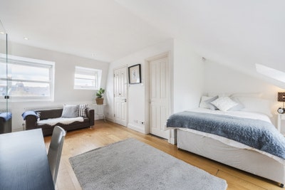 Huge En-suite Room in Shepherds Bush Main Photo