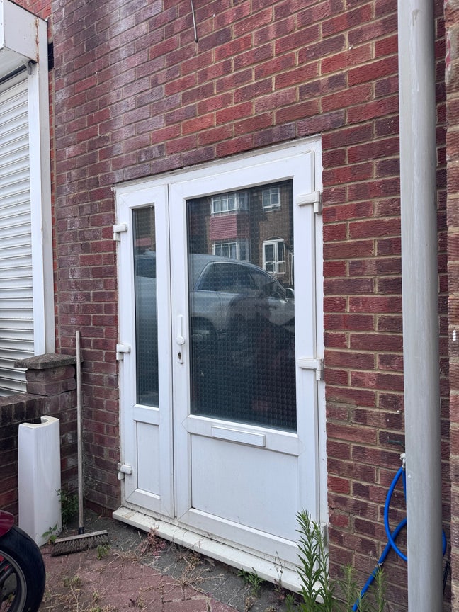 Self-Contained Studio Annexe Main Photo