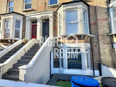++Well-presented Studio in Ashmore Road W9++ Main Photo