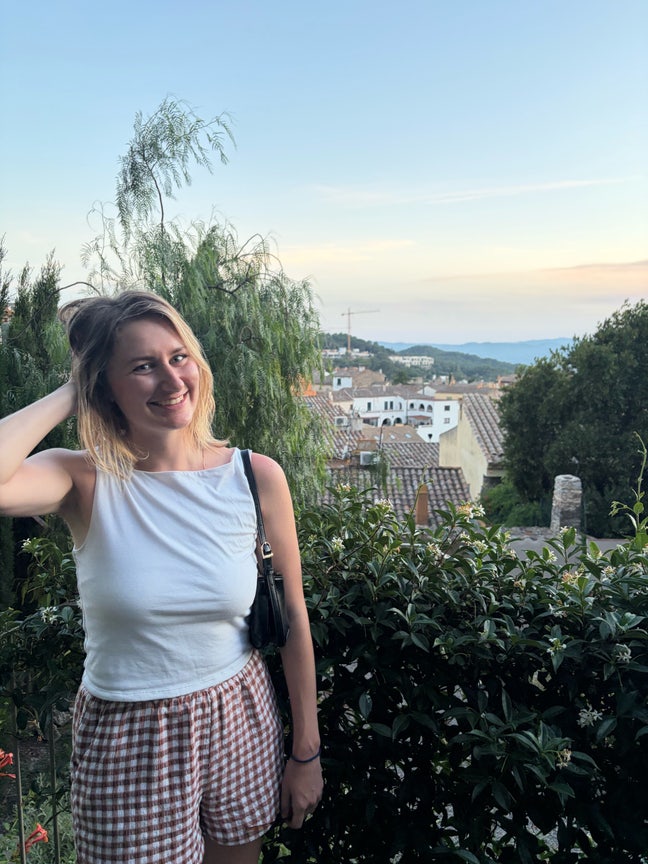 Post-grad student seeking mature but fun flatshare Main Photo