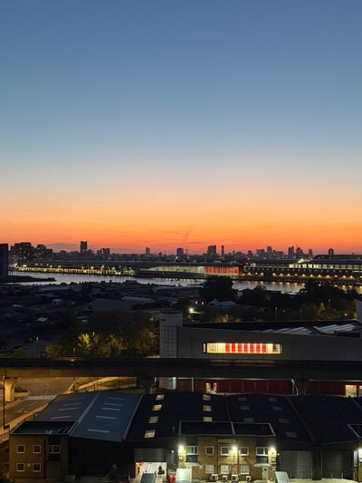 1 bed flat with incredible views in the docklands  Main Photo