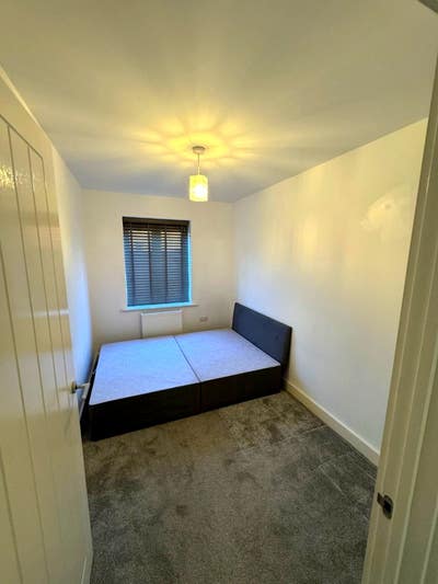 3 Bed 1.5 Wash Property Available at M11 Main Photo
