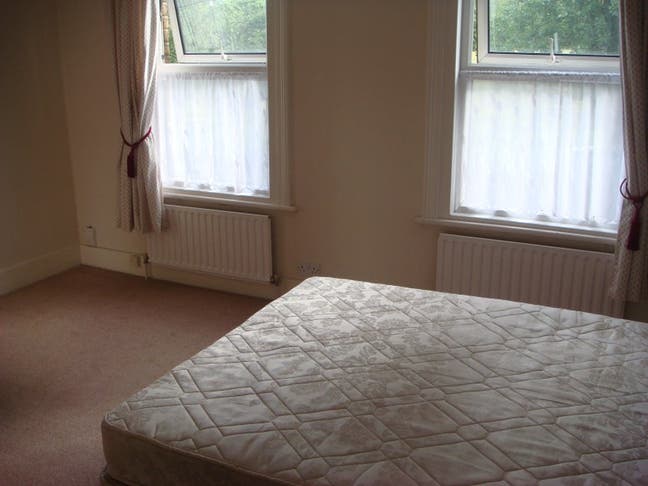 Two Double Rooms (Perfect Location for East 15)  Main Photo