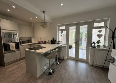 Double Room in Middelton ( Bills included)  Main Photo