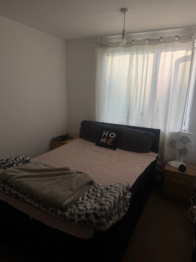Room available in Langley SL3  Main Photo