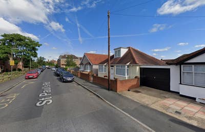 DSS - Studio Flat Available in Staines TW18 Main Photo