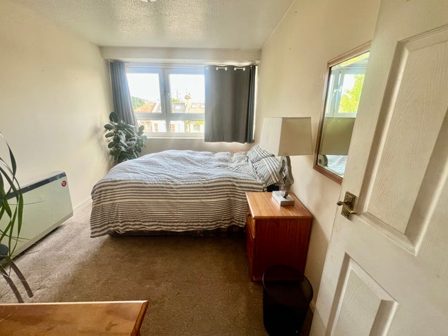 Double room to rent in Battersea SW11  Main Photo