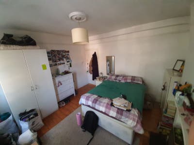 Spacious Double Room in Islington, available asap Main Photo