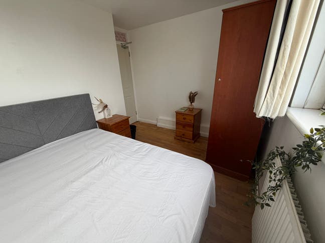 Double Room Near Putney Bridge (5) Main Photo