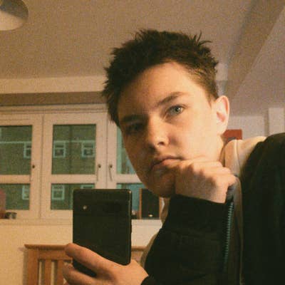 Looking for flat/houseshare in South London Main Photo
