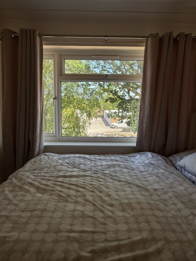 Double bedroom available  Main Photo