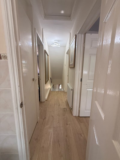 Double bedroom available  Main Photo