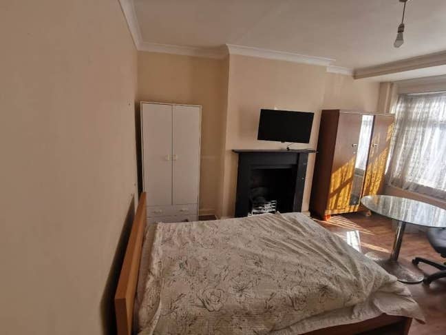 Spacious Master Room Available Harrow, HA1  Main Photo