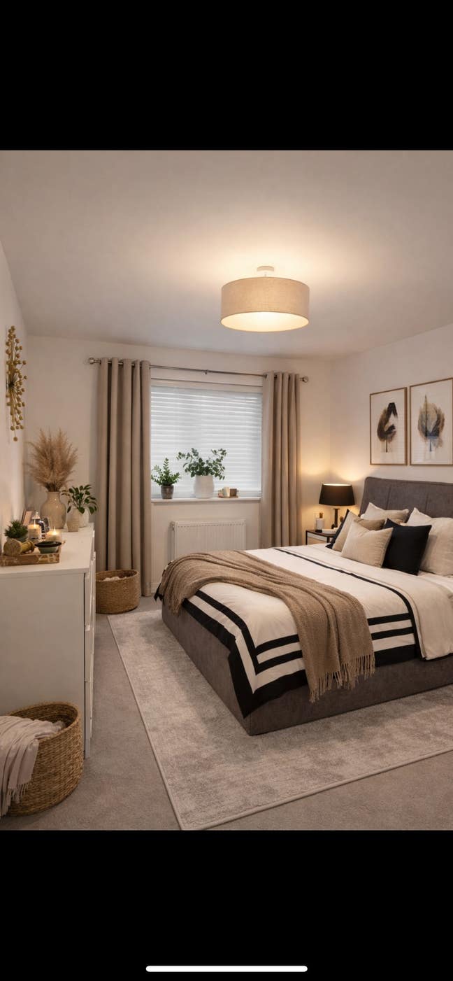 Beautiful Large Double En-suite in New Build Main Photo