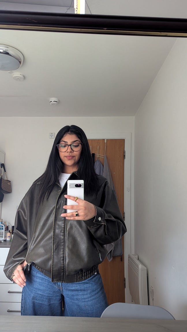 Looking for a double room Main Photo