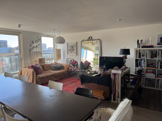 Gorgeous Haggerston Canal Flat Main Photo