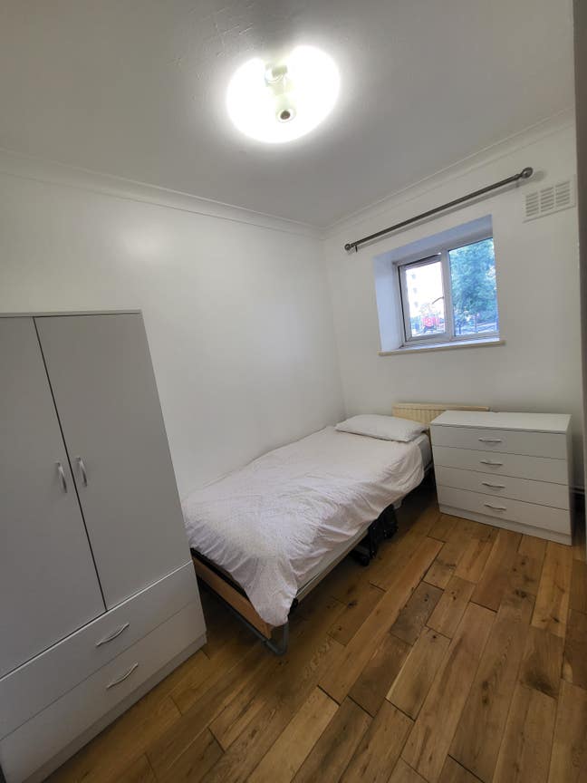 Single  Bedroom  Canary Wharf   Main Photo